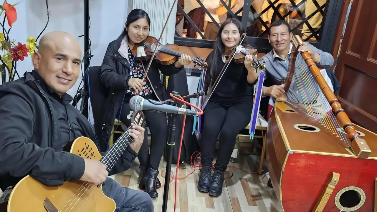 Presentación Musical - Con Arpa y Violin